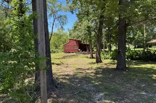 141 W Lakeside Dr, Huntsville, TX 77320 - Photo 4