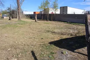 8231 Mendez St, Houston, TX 77029 - Photo 2