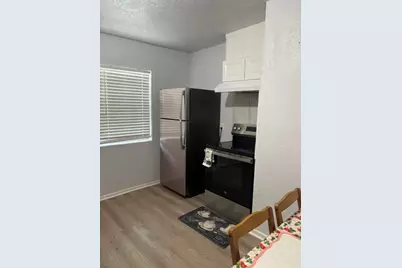 6734 Burkett Street #4, Houston, TX 77021 - Photo 4