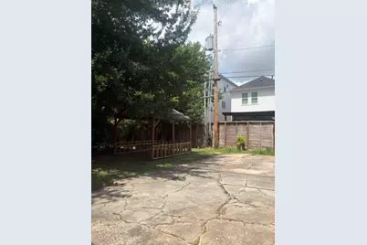 6734 Burkett Street #4, Houston, TX 77021 - Photo 18