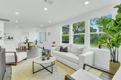 110 Harris Court, Houston, TX 77009 - Photo 14