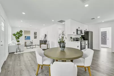 110 Harris Court, Houston, TX 77009 - Photo 1