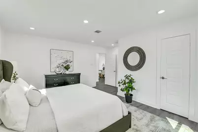 110 Harris Court, Houston, TX 77009 - Photo 18