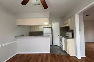 11507 Meadow Ln, Houston, TX 77477 - Photo 6