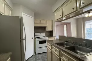 11507 Meadow Ln, Houston, TX 77477 - Photo 8