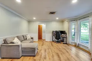 314 Coke Ln, Alvin, TX 77511 - Photo 4