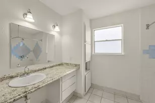 1917 Augusta Dr, Houston, TX 77057 - Photo 10