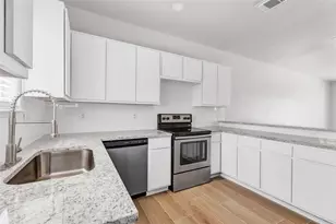 10445 Wicklowe St, Houston, TX 77016 - Photo 34