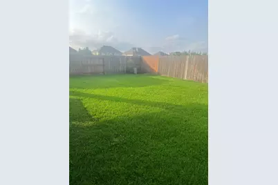 12819 Sara Beth Way N, Houston, TX 77089 - Photo 8