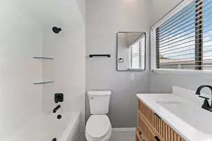2002 Fairview Ave, Houston, TX 77019 - Photo 12
