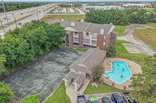 2501 Gulf Freeway, Dickinson, TX 77539 - Photo 1