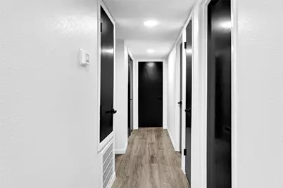 12040 Mighty Oak Drive, Houston, TX 77066 - Photo 16