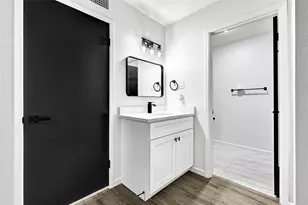 12040 Mighty Oak Dr, Houston, TX 77066 - Photo 18