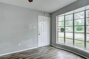 4969 E Ridge Creek Dr, Houston, TX 77053 - Photo 8