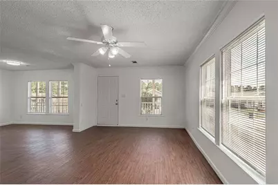 144 Varsity Drive, Huntsville, TX 77340 - Photo 6