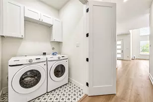 422 E 41st St, Houston, TX 77022 - Photo 22