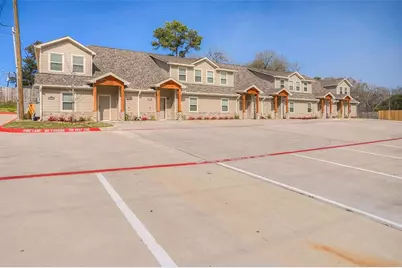 1419 Avenue N #5, Huntsville, TX 77340 - Photo 2