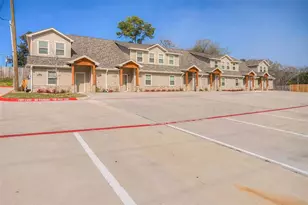1419 Avenue N, Huntsville, TX 77340 - Photo 2