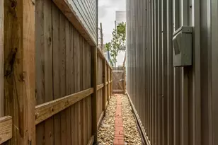 1424 Bailey St, Houston, TX 77019 - Photo 6