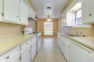3412 Avenue R, Rosenberg, TX 77471 - Photo 12