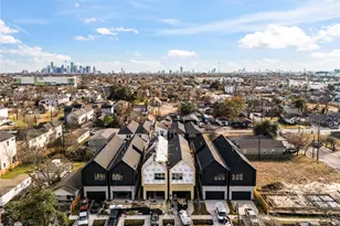 312 E 35th St, Houston, TX 77018 - Photo 42