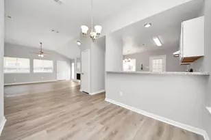 8510 Pine Falls Dr, Houston, TX 77095 - Photo 10