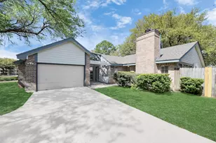 8510 Pine Falls Dr, Houston, TX 77095 - Photo 2