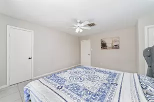 7821 Fuqua St, Houston, TX 77075 - Photo 16