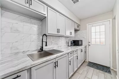 7821 Fuqua Street #7821, Houston, TX 77075 - Photo 6
