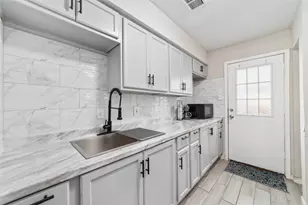 7821 Fuqua St, Houston, TX 77075 - Photo 6