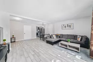 7821 Fuqua St, Houston, TX 77075 - Photo 10
