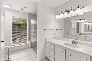 11302 Piping Rock Dr, Houston, TX 77077 - Photo 2