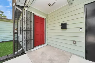 5202 Pensdale Street, Houston, TX 77033 - Photo 6