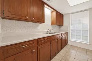 9302 Eblen, Houston, TX 77040 - Photo 8