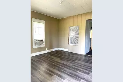 6211 Gresham Street, Wallis, TX 77485 - Photo 2