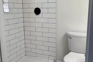 2006 Chester St, Dayton, TX 77535 - Photo 12