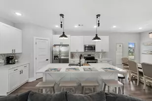 991 Seadrift Dr, Port Bolivar, TX 77650 - Photo 8
