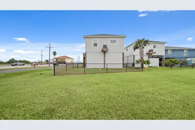 991 Seadrift Drive, Port Bolivar, TX 77650 - Photo 32