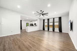 11323 Cora Ln, Willis, TX 77318 - Photo 12