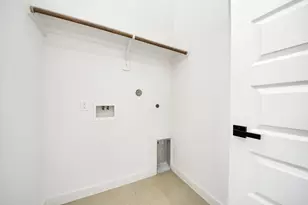 1216 E 34th St, Houston, TX 77022 - Photo 32