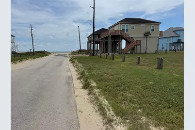 827 O Neil Road, Port Bolivar, TX 77650 - Photo 2