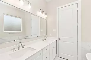 8316 Curry Rd, Houston, TX 77093 - Photo 8