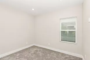 8316 Curry Rd, Houston, TX 77093 - Photo 10