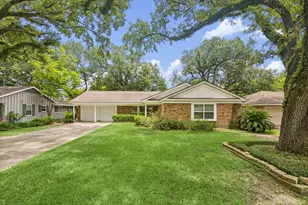 5242 Beechnut St, Houston, TX 77096 - Photo 1