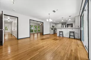 5242 Beechnut St, Houston, TX 77096 - Photo 14