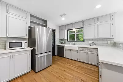 5242 Beechnut Street, Houston, TX 77096 - Photo 10
