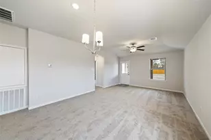 18407 Christine Elizabeth Ln, New Caney, TX 77357 - Photo 4