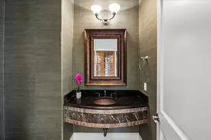 5701 Sugar Hill Dr, Houston, TX 77057 - Photo 16
