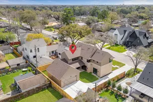 309 Avenue of Oaks St, Houston, TX 77009 - Photo 32