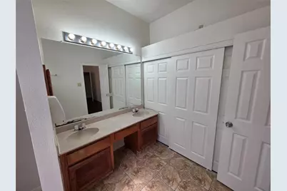 11726 Plumbrook Drive, Houston, TX 77099 - Photo 12